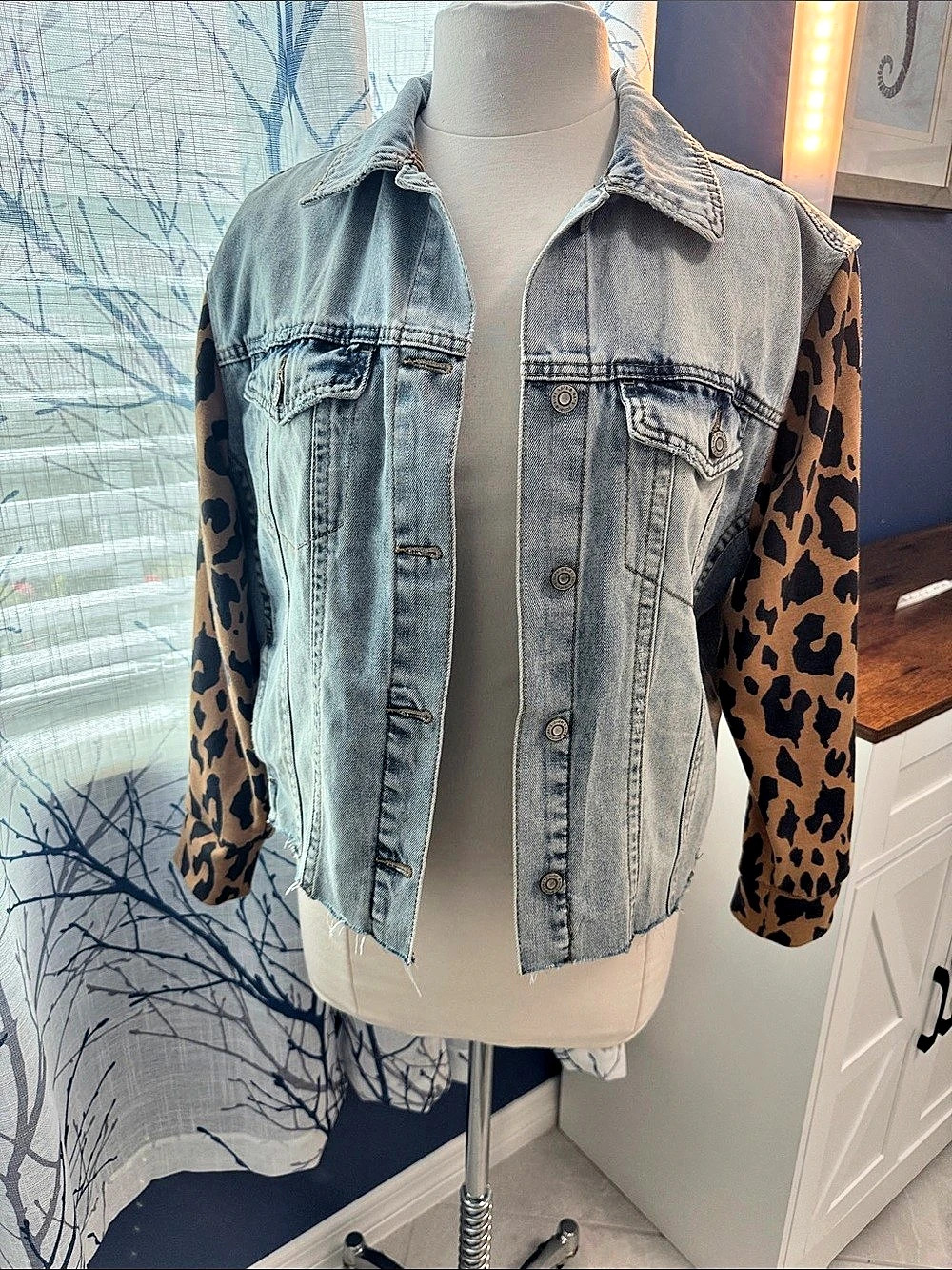 Kensie Luxe Denim Jacket Leopard Sleeves Size Medium